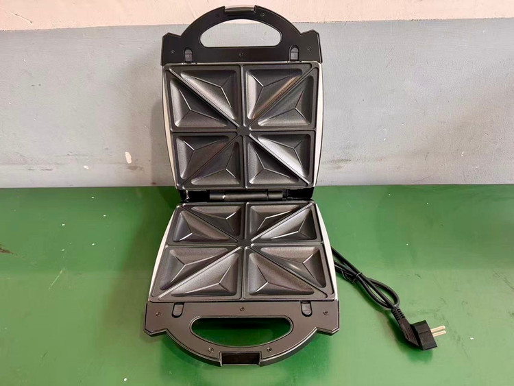 ساندویچ ساز 4 کاره یونیک- قدرت 3000W وات مدل MN-2080